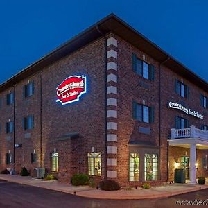 Country Hearth Inn & Suites Edwardsville